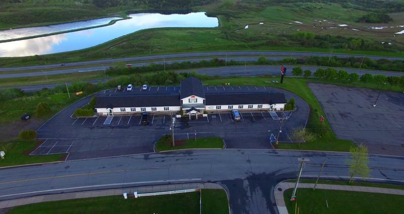 Econo Lodge Inn&Suites Saint John Exterior foto